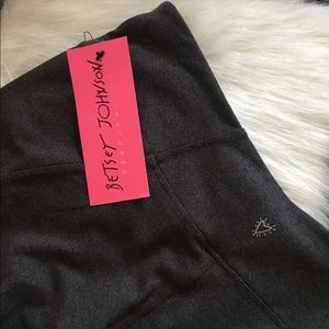 NEW Betsey Johnson Charcoal Cropped Leggings